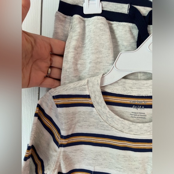 Carter’s set - Picture 4 of 6